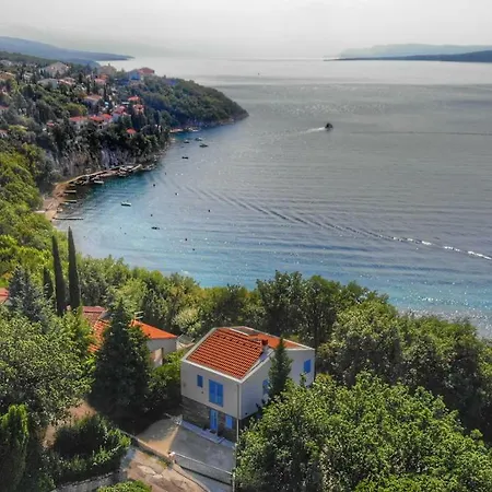 Nada Villa *